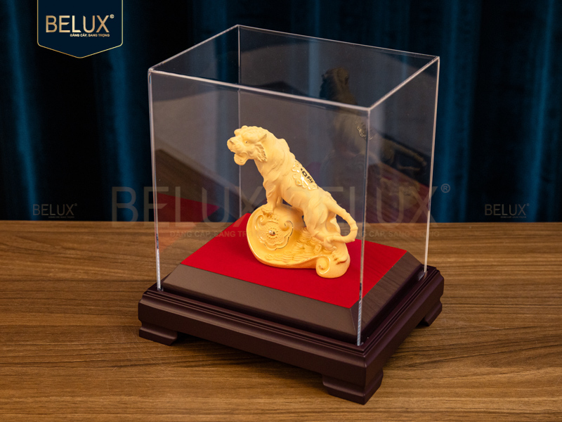 Tượng Hổ Như Ý vàng cát 11x6x12cm